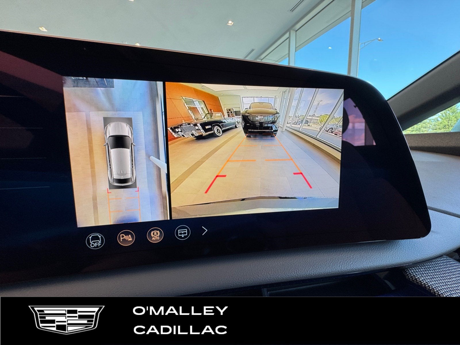 2027 Cadillac OPTIQ Luxury