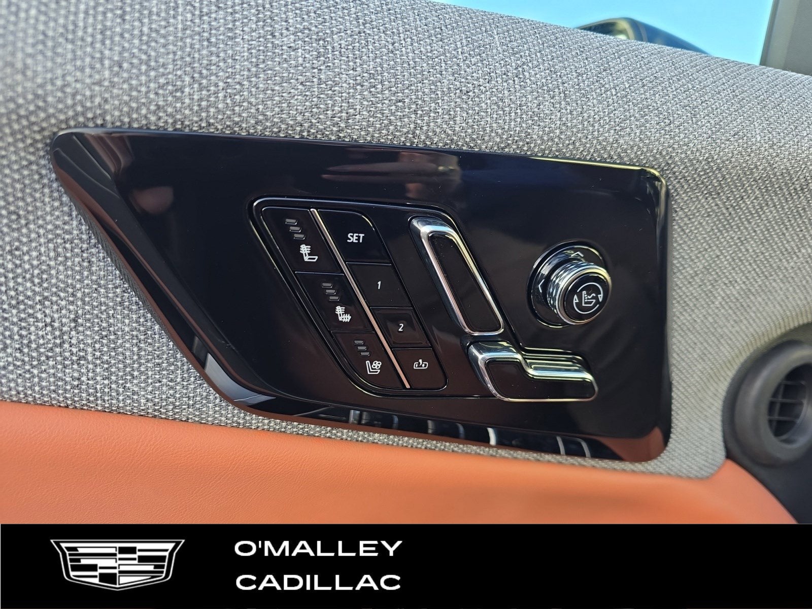 2026 Cadillac OPTIQ Premium Luxury