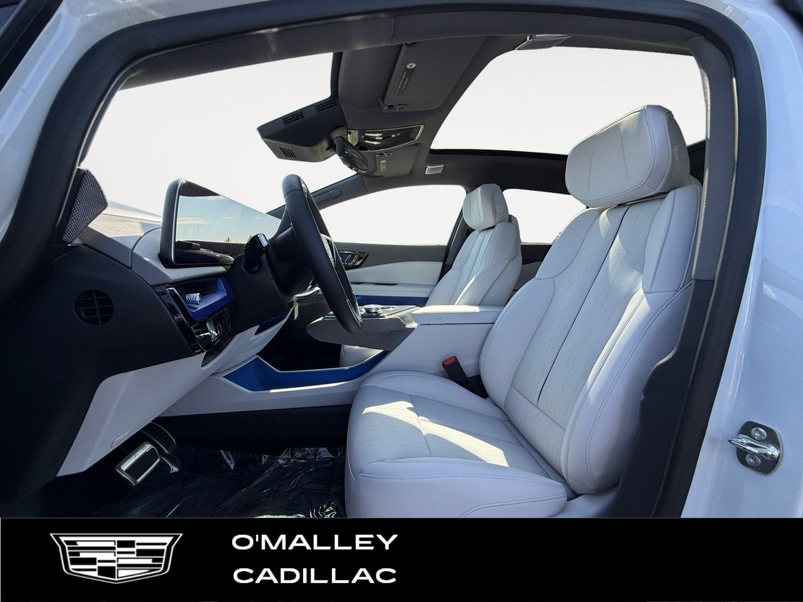 2027 Cadillac OPTIQ Premium Luxury