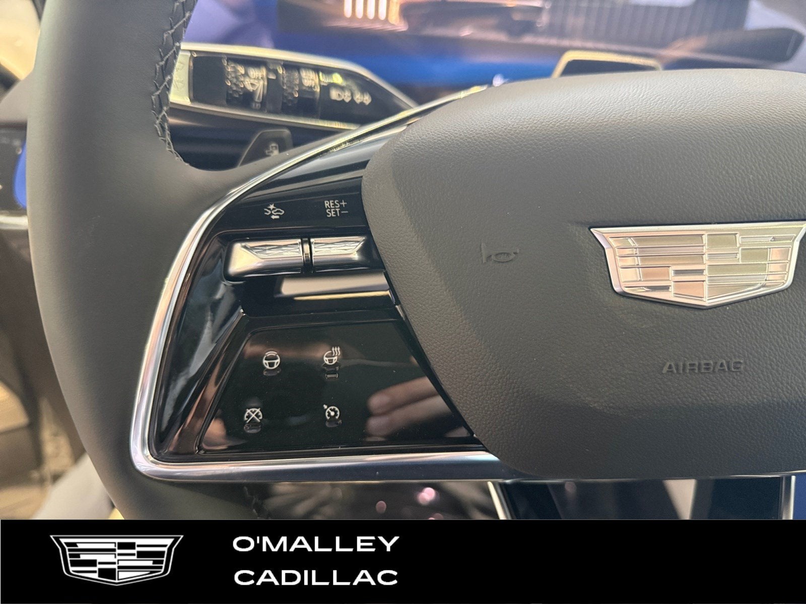 2027 Cadillac OPTIQ Premium Luxury