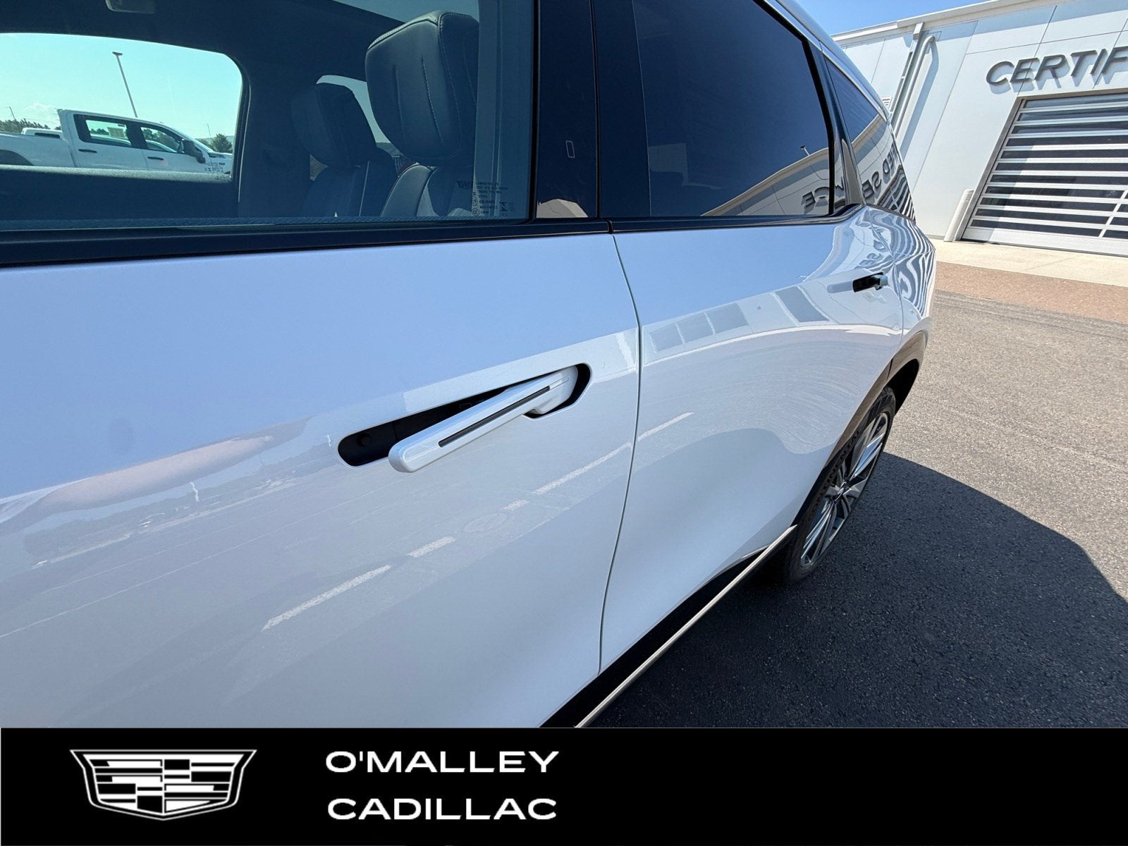2027 Cadillac OPTIQ Premium Luxury