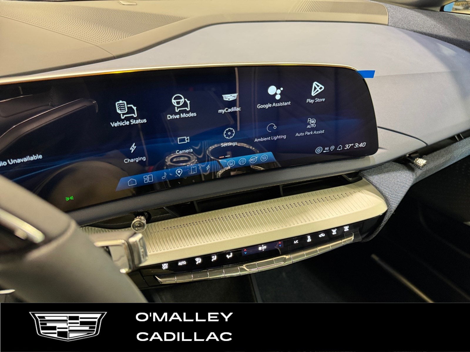 2026 Cadillac OPTIQ Premium Sport