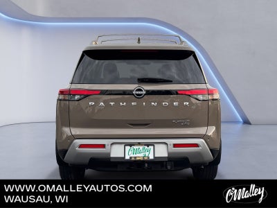 2024 Nissan Pathfinder Platinum