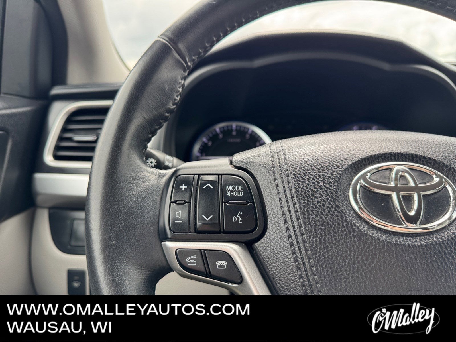 2015 Toyota Highlander LE