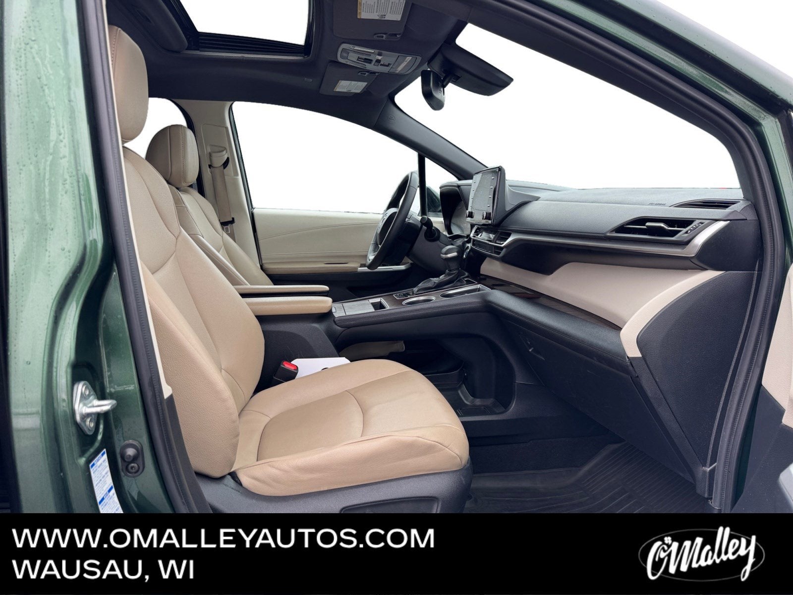 2022 Toyota Sienna XLE