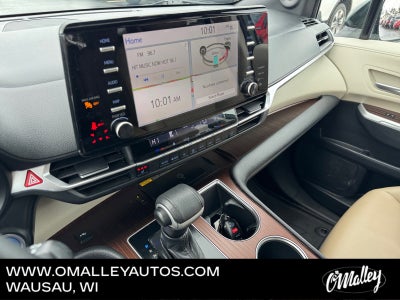 2022 Toyota Sienna XLE