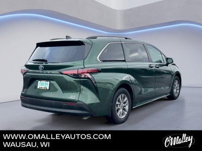 2022 Toyota Sienna XLE