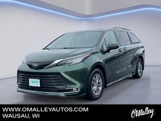 2022 Toyota Sienna XLE